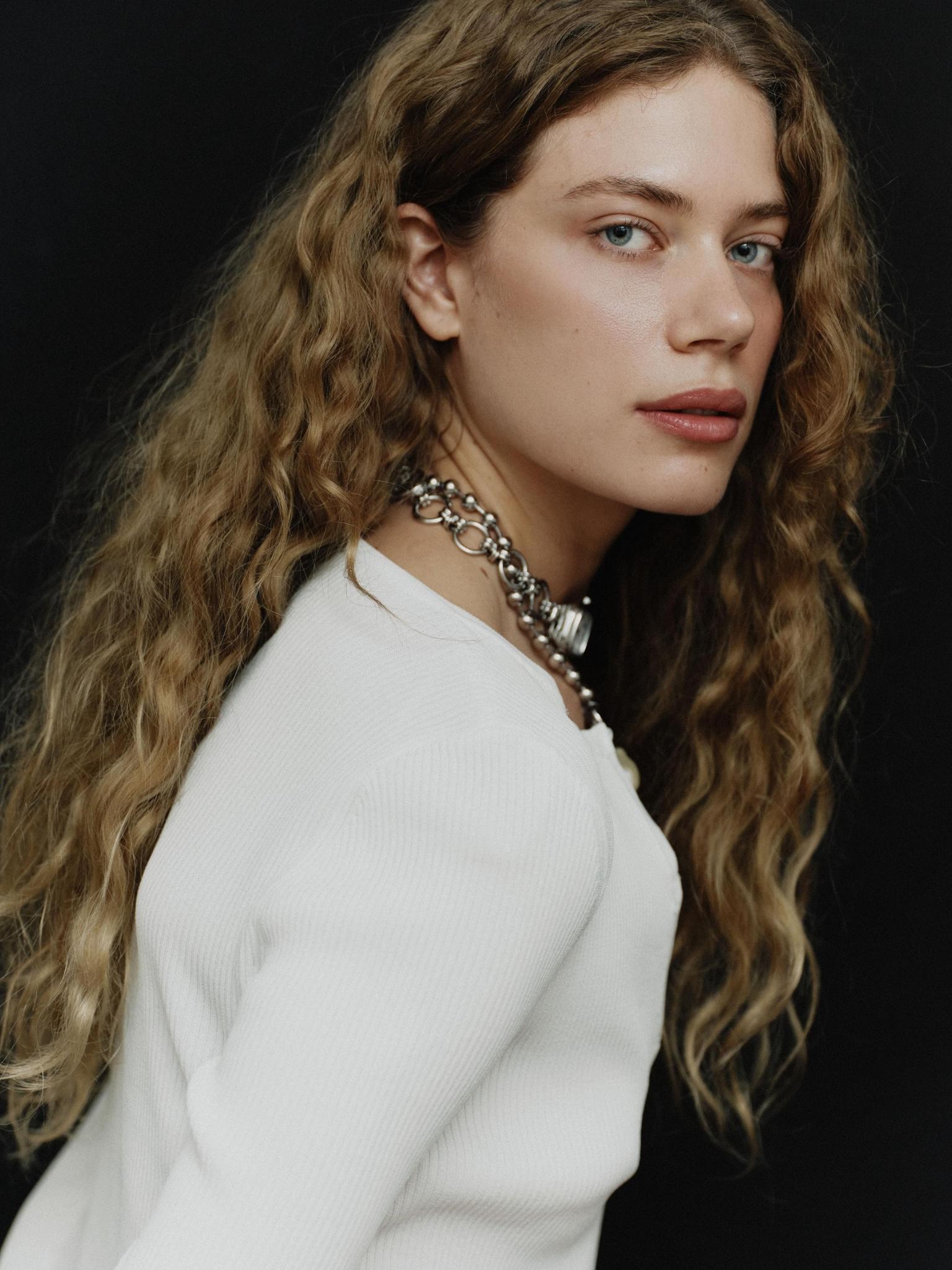 VALENTINA KADI FEMALE MODEL AT RELOAD MODELS