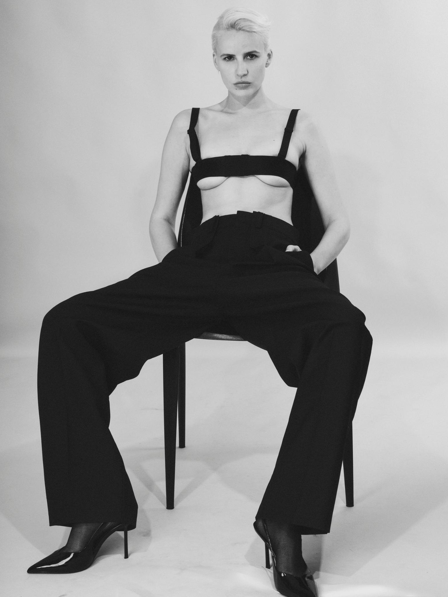 SELINA FEMALE MODEL AT RELOAD MODELS